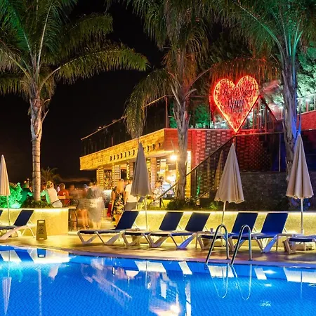 Michell & (adults Only) Otel 5*