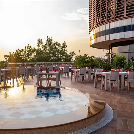 מלון Michell & (adults Only)