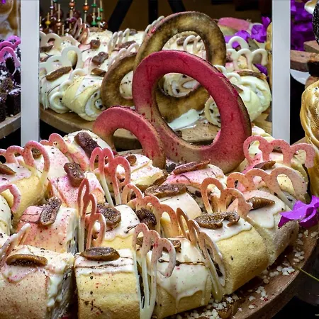 Michell & (adults Only) 3*