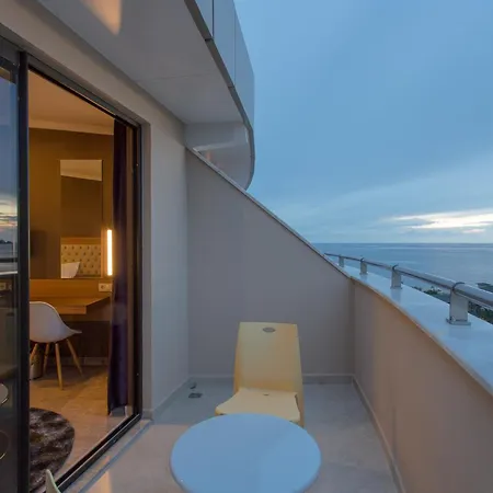 מלון Michell & (adults Only) 3*