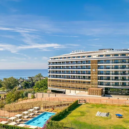 Hotel Michell & (adults Only) 3*