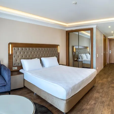 Michell & (adults Only) Hotel 3*