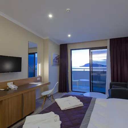 Michell & (adults Only) Alanya